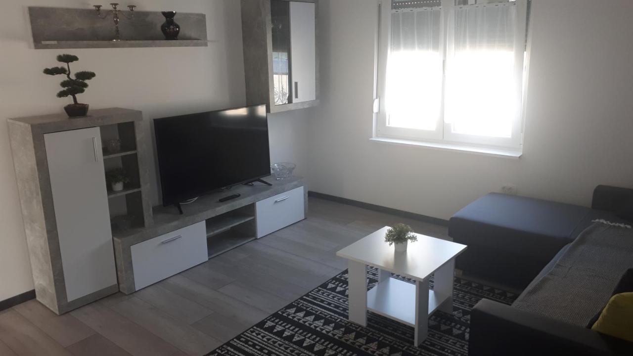 Apartments Kristina Crikvenica Buitenkant foto
